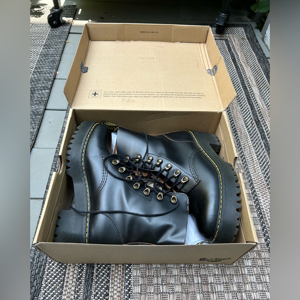 Vintage Platform Dr. Martens